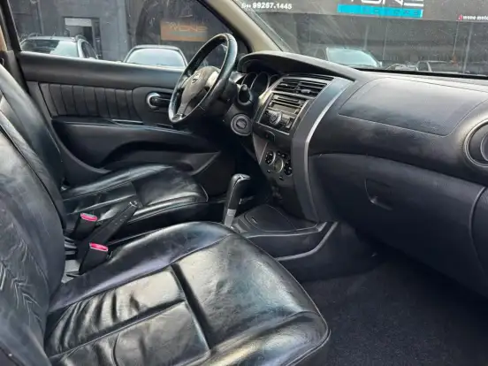 NISSAN-LIVINA-1.8 SL 16V FLEX 4P AUTOMÁTICO NISSAN-LIVINA-2010