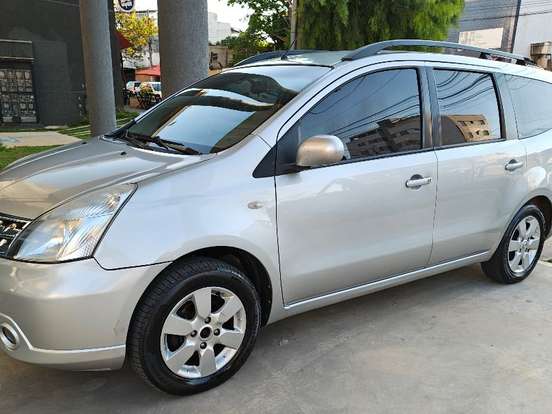 NISSAN-LIVINA-1.8 SL 16V FLEX 4P AUTOMÁTICO NISSAN-LIVINA-2011
