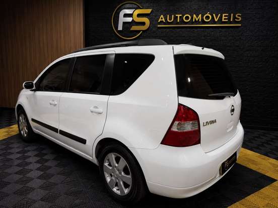 NISSAN-LIVINA-1.8 SL X-GEAR 16V FLEX 4P AUTOMÁTICO NISSAN-LIVINA-2011