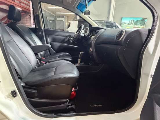 NISSAN-LIVINA-1.8 SL X-GEAR 16V FLEX 4P AUTOMÁTICO NISSAN-LIVINA-2011