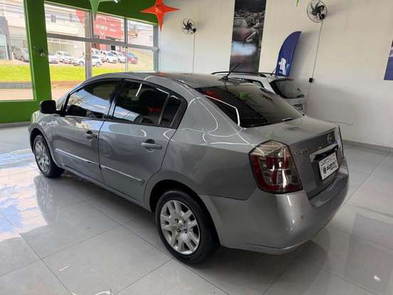 NISSAN-SENTRA-2012