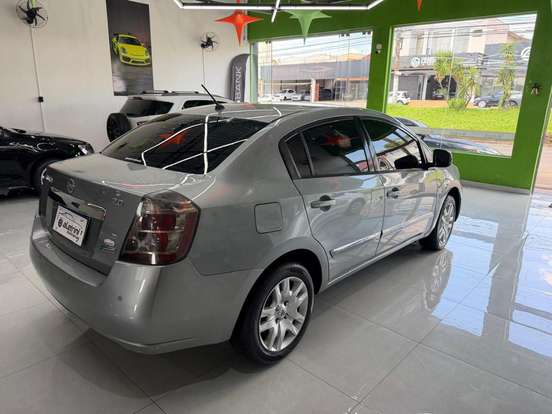NISSAN-SENTRA-2012