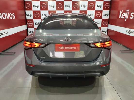 NISSAN-SENTRA-2023