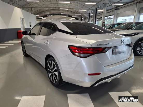 NISSAN-SENTRA-2023