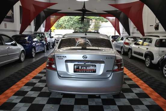 NISSAN-SENTRA-2011