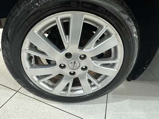 NISSAN-SENTRA-2014