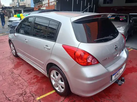 NISSAN-TIIDA-1.8 SL 16V FLEX 4P AUTOMÁTICO NISSAN-TIIDA-2012