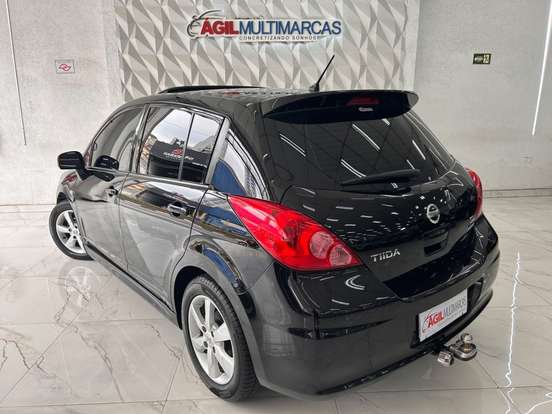 NISSAN-TIIDA-1.8 SL 16V FLEX 4P AUTOMÁTICO NISSAN-TIIDA-2011