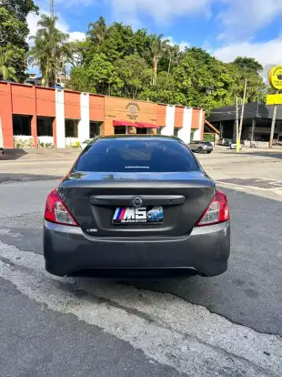 NISSAN-VERSA-2018