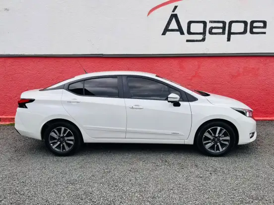 NISSAN-VERSA-2023