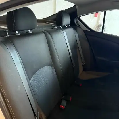 NISSAN-VERSA-2017