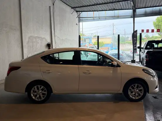 NISSAN-VERSA-1.6 16V FLEXSTART SV 4P XTRONIC NISSAN-VERSA-2017