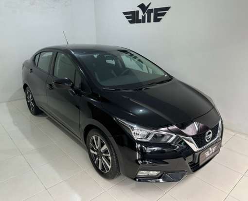 NISSAN-VERSA-2022