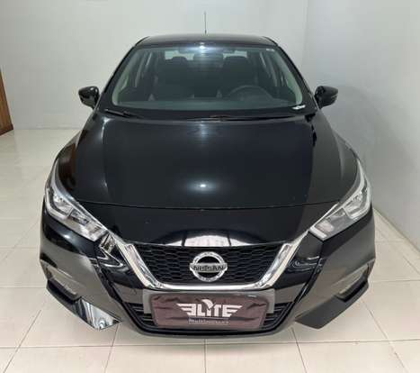 NISSAN-VERSA-2022