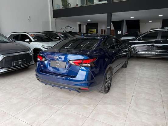 NISSAN-VERSA-2023