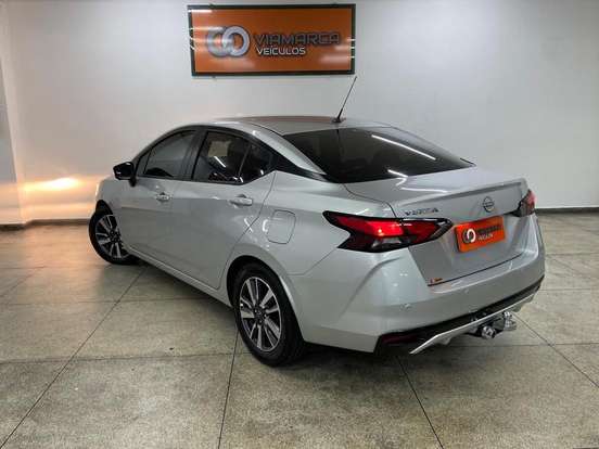 NISSAN-VERSA-2024