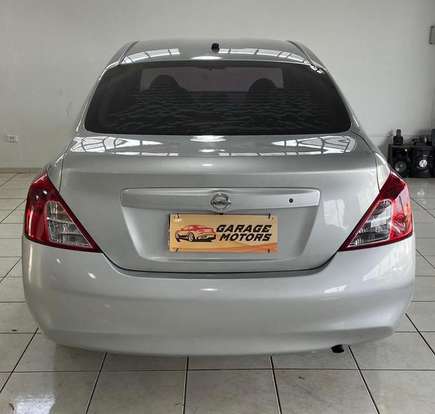 NISSAN-VERSA-2012