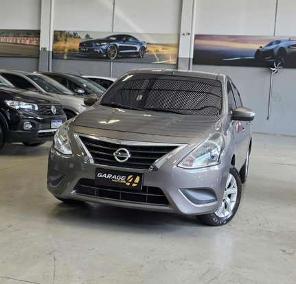 NISSAN-VERSA-2019