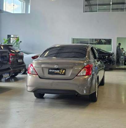 NISSAN-VERSA-2019