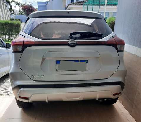 NISSAN-KICKS-2023