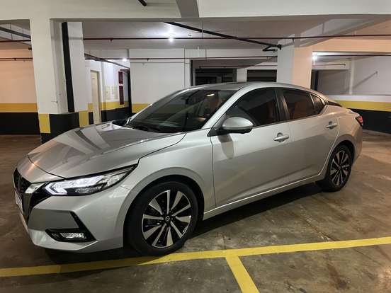 NISSAN-SENTRA-2023