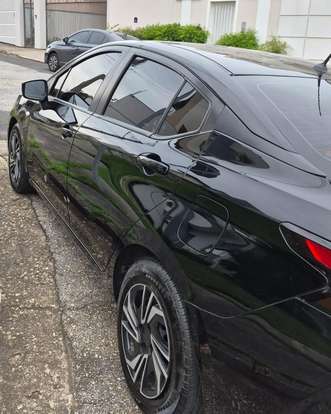 NISSAN-VERSA-2023