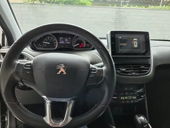 PEUGEOT-2008-1.6 16V FLEX GRIFFE 4P AUTOMÁTICO PEUGEOT-2008-2018