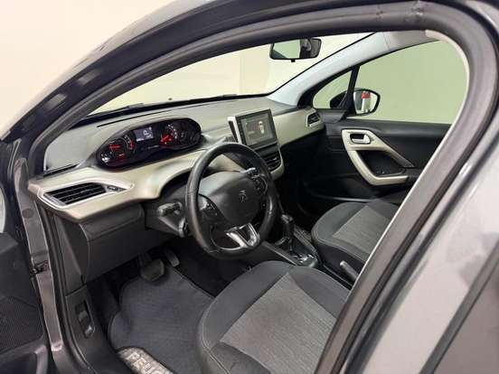 PEUGEOT-2008-2020