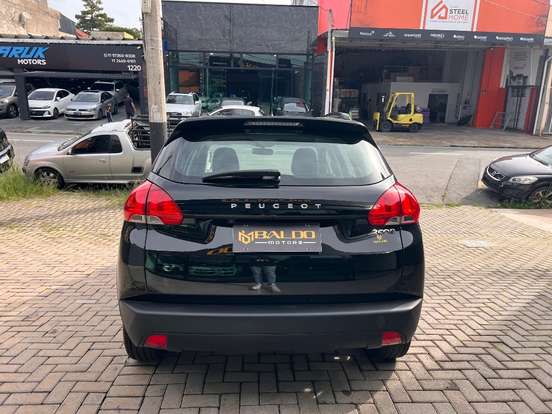 PEUGEOT-2008-2022