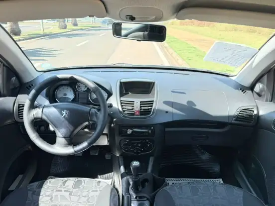 PEUGEOT-207-2009