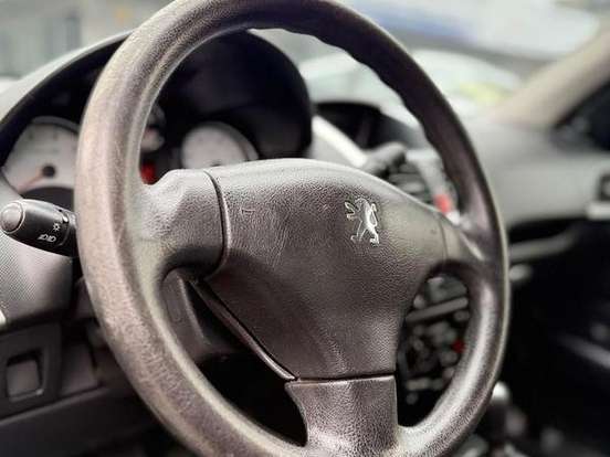 PEUGEOT-207-1.4 XR 8V FLEX 2P MANUAL PEUGEOT-207-2011