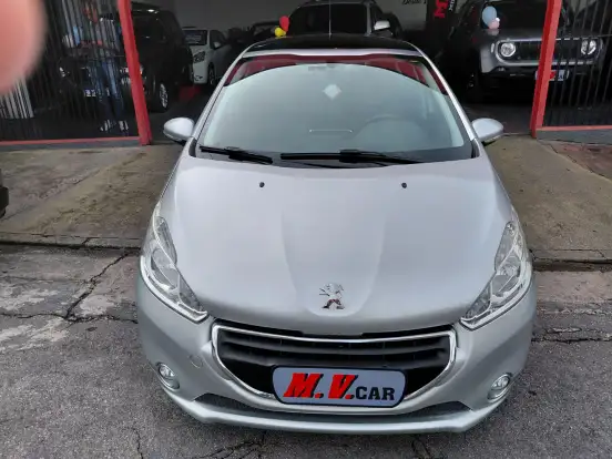 PEUGEOT-208-2016