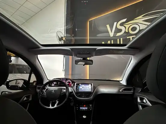 PEUGEOT-208-1.6 GRIFFE 16V FLEX 4P AUTOMÁTICO PEUGEOT-208-2015