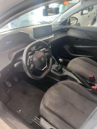 PEUGEOT-208-2024