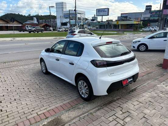 PEUGEOT-208-2023
