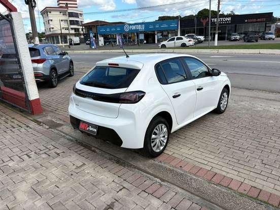 PEUGEOT-208-2023