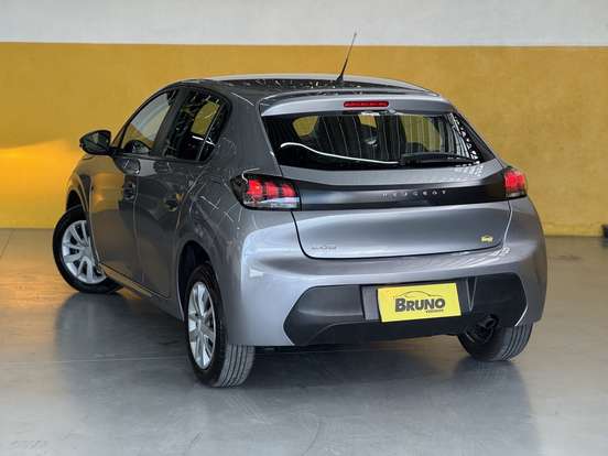 PEUGEOT-208-2022