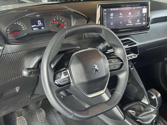 PEUGEOT-208-2023