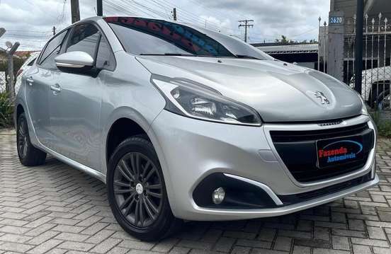 PEUGEOT-208-2018