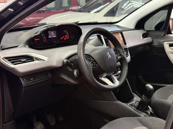 PEUGEOT-208-1.2 ALLURE 12V FLEX 4P MANUAL PEUGEOT-208-2016