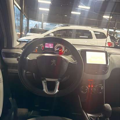 PEUGEOT-208-2014