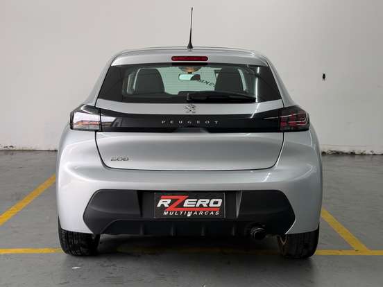 PEUGEOT-208-2021