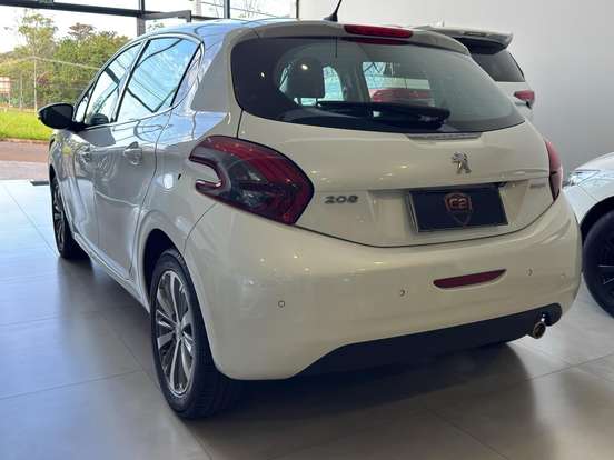 PEUGEOT-208-1.6 GRIFFE 16V FLEX 4P AUTOMÁTICO PEUGEOT-208-2016