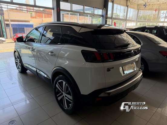PEUGEOT-3008-2019