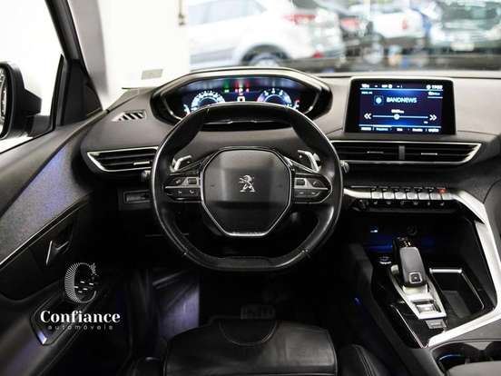 PEUGEOT-3008-2018
