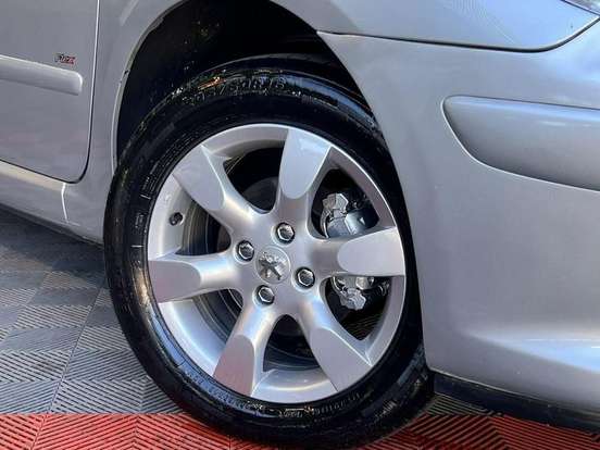 PEUGEOT-307-2009