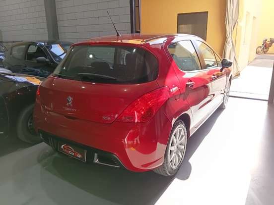PEUGEOT-308-2014