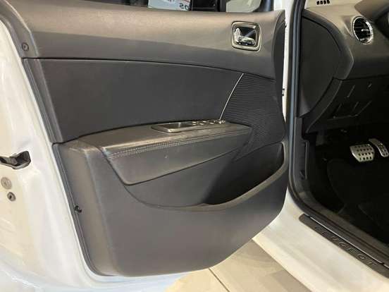 PEUGEOT-308-1.6 GRIFFE THP 16V GASOLINA 4P AUTOMÁTICO PEUGEOT-308-2013