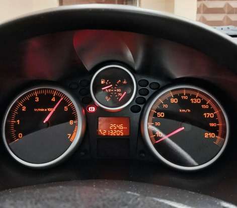 PEUGEOT-207-2009