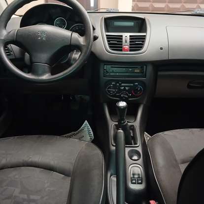 PEUGEOT-207-2009